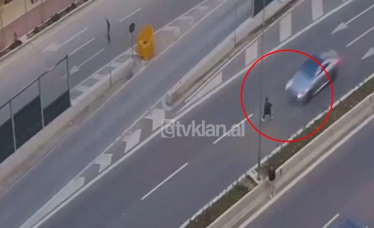 DALIN PAMJET E RENDA/ Makina fluturon këmbësorin tek Unaza e Re