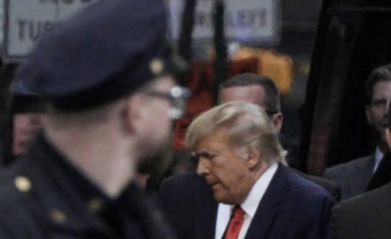 SHBA/ Gjyqi kundër Ish-Presidentit Trump, moment i paprecedentë në historinë amerikane