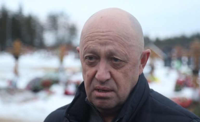 LUFTA NË UKRAINË/ Wagner kërcënon të tërheqë mercenarët nga Bakhmuti, Prigozhin: Na sillni…