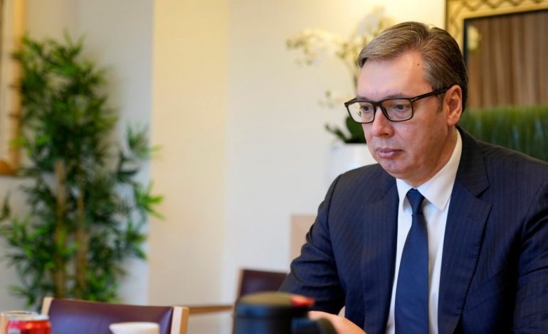 ZGJEDHJET NË VERI/ Vuçiç paralajmëron platformë të përbashkët me politikanët serbë të Kosovës