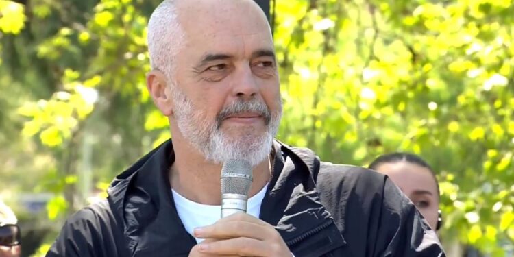 THUMBON BERISHËN DHE METËN NGA ELBASANI/ Rama: ‘Zorrë qorre’ që na turpërojnë para botës!