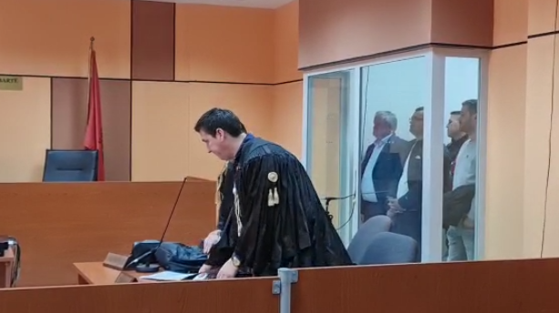 KËRCËNUAN ME JETË BIZNESMENIN PËR NJË TENDER/ Arrest me burg tre të akuzuarve