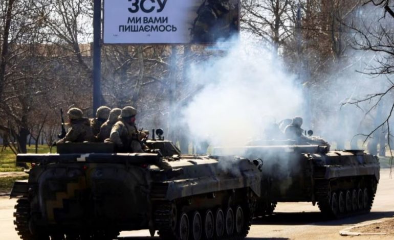 LUFTA/ Rusia kryen sulm vdekjeprurës në Mikolajiv, një i vdekur, disa të plagosur