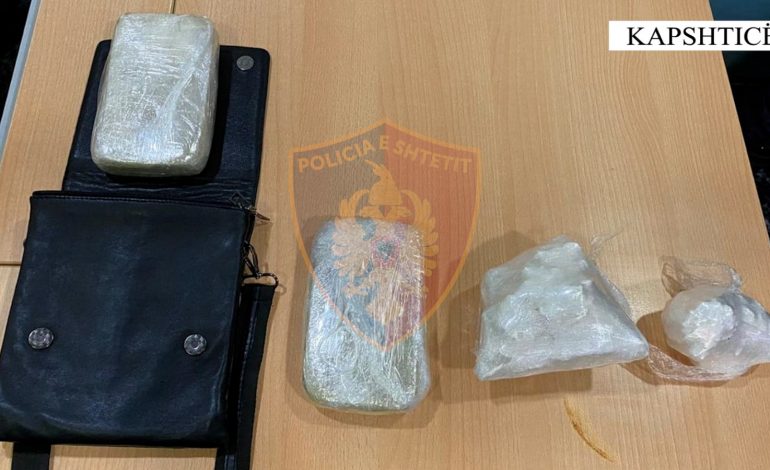 EMRAT/ Tentuan të trafikonin heroinë e kokainë drejt Greqisë me kamion, dy të arrestuar në Kapshticë
