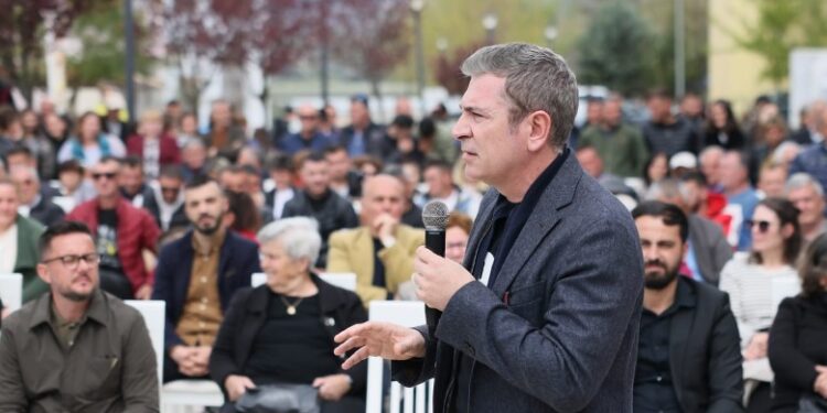 ÇEL FUSHATËN NË GRAMSH/ Gjiknuri: Saliu e Iliri përfaqësojnë të shkuarën! Mbështetja për PS, është…