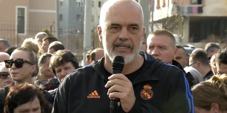 “DY HIJE TË SË SHKUARËS…”/ Rama nga Lezha: Berisha premton çudira që s’i bëri as kur s’kishte damkën ‘Non Grata!