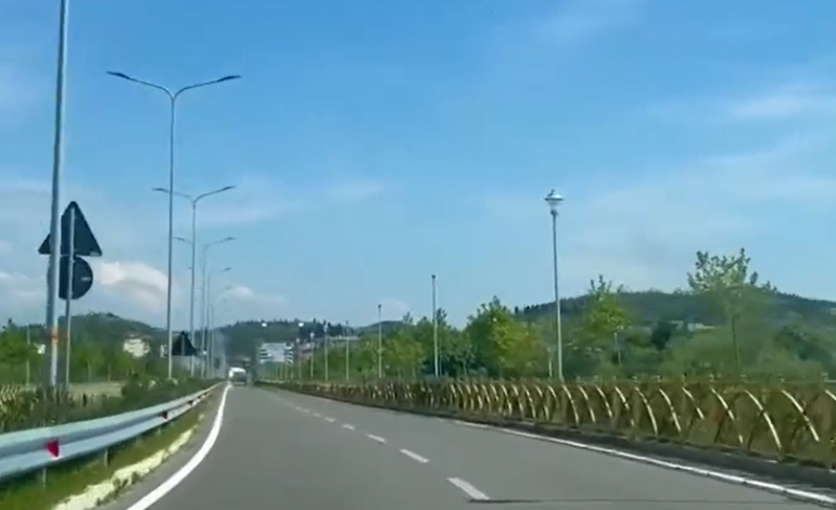 PUBLIKON PAMJET NGA BYEPASS-I I SHKODRËS/ Rama: Bashkia nuk na pengoi si me ujësjellësat, etja blu më e shëndetshme se uji pa ngjyrë
