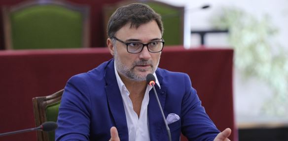 BERISHA E KONSIDEROI TË PËRJASHTUAR NGA PARTIA/ Reagon Alibeaj: Humbësi i madh i zgjedhjeve paska gjetur armiq të rinj