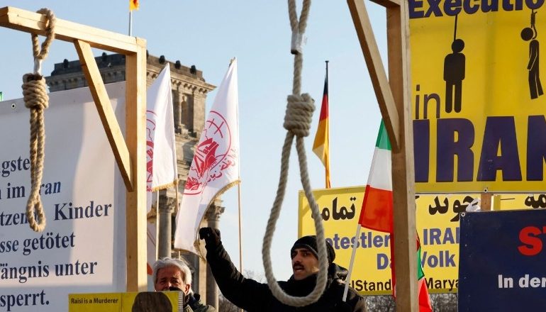 THIRRJE IRANIT/ SHBA: Mos ekzekutoni personat që kanë marrë pjesë në protestat kundër regjimit