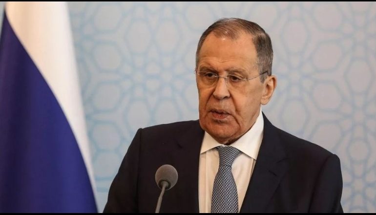 LUFTA/ Lavrov: Britania e Madhe po e inkurajon Ukrainën për të kryer operacione terroriste ndaj Rusisë