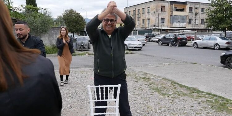 FUSHATA/ Benet Beci me banorët e Shkodrës: Unë kam ardhur për punë jo për fjalime