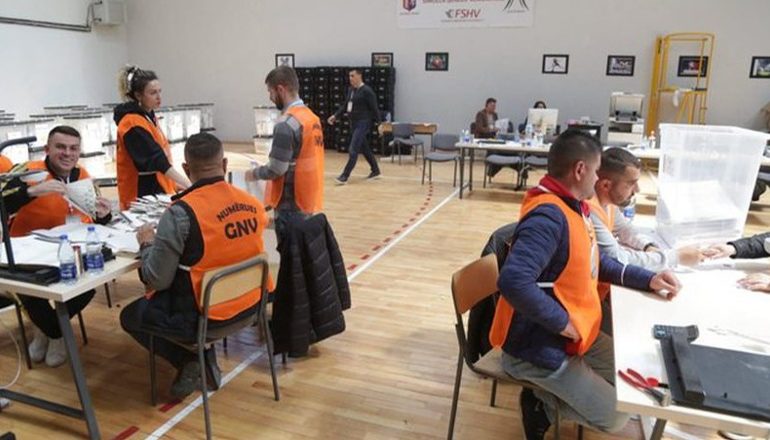 KËSHILLTARËT, QARKU FIER/ PS sërish në avantazh në bastionin socialist! Në avantazh në 3 bashki…