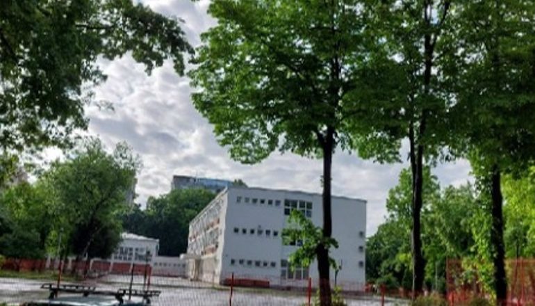 BEOGRAD/ Alarm për bomba në 115 shkolla fillore e të mesme