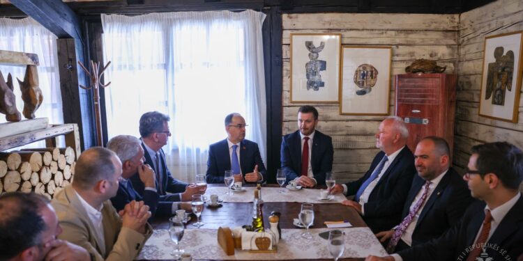 BETIMI I PRESIDENTIT TË RI TË MALIT TË ZI/ Begaj: Dy vendet tona janë kontribuese aktive për paqen dhe sigurinë në rajon