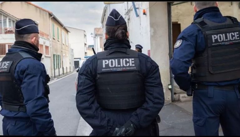 TË SHTËNA ME KALLASHNIKOV NË FRANCË/ Ekzekutohen 3 të rinj! Policia franceze: Është shtuar dhuna mes bandave të drogës