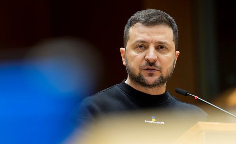 LUFTA NË UKRAINË/ Zelensky e krahason Rusinë me Gjermaninë naziste: Fatkeqësisht e keqja është kthyer sërish