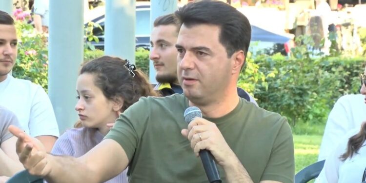 SHKODER/ Basha, thirrje për protesta: Pa mbushur rrugët dhe sheshet, Shqipëria do të vazhdojë të lëngojë
