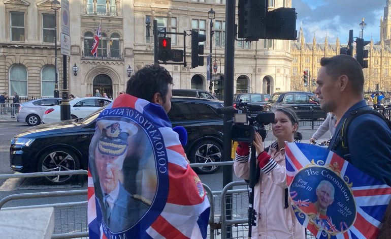 MBRETI CHARLES III/ Londra “nen ethet” e KUROREZIMIT, pamje nga kryeqyteti