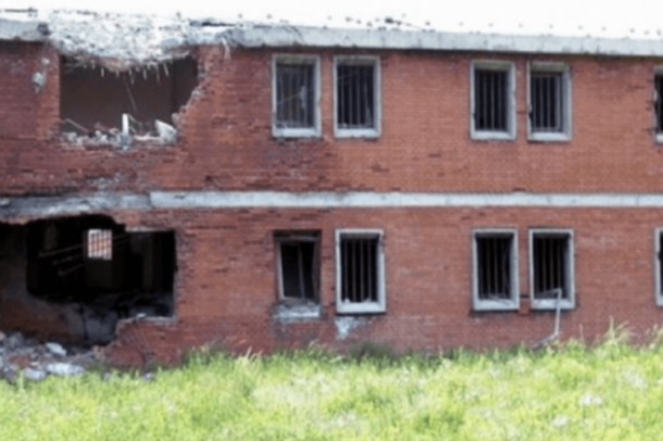 “ERË E KEQE E TMERRIT”/ Shkrimi i York Times: Gardianët serbë vranë më shumë se 100 të burgosur shqiptarë për dy ditë