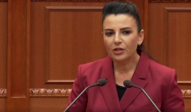 HAPET TUNELI I 7 NË RRUGËN E ARBRIT/ Balluku: Dibër-Tiranë shkohet për 1 orë