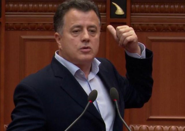 KUVEND/ Noka kërcënon mazhorancën: Me ju do flasim siç flitet me krimin! Për fajin tuaj ra edhe euro