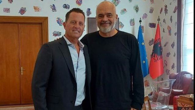 FOTOLAJM/ Richard Grenell takohet me Ramën: Diskutuam si të çlirojmë Thaçin nga burgimi në Hagë! Akuzat ndaj tij të rreme