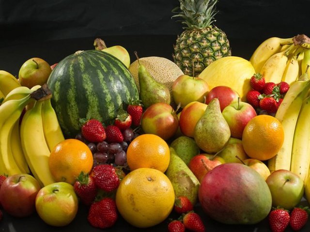 VËMENDJE/ Nëse doni të humbisni peshë, duhet të hani këto fruta çdo mëngjes