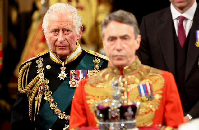NGA MARTESA ME DIANËN TE PËRPLASJA ME PRINC HARRYN/ 5 ngjarjet që “formësuan” Mbretin Charles III