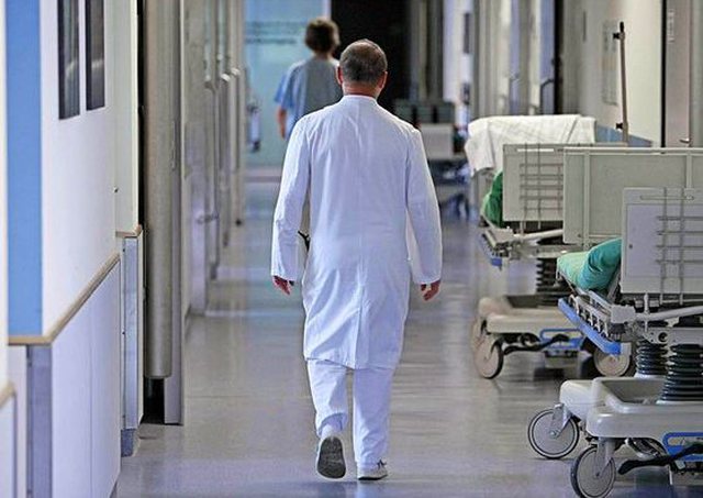 “BOTA NUK ËSHTË PËRGATITUR”/ Jepet ALARMI, gjenden dy gra të infektuara me sëmundje kërpudhore ngjitëse