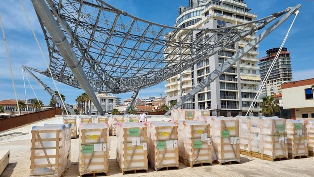 VELIERA E DURRËSIT/ Mbërrijnë nga Italia materialet që do të veshin strukturën metalike të velës
