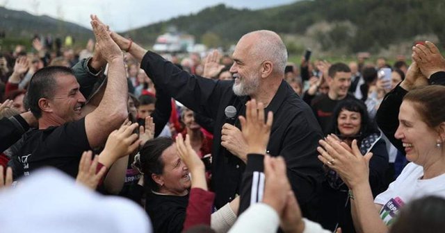 “KAMPIONET SOCIALISTË”/ Kush janë 10 kryebashkiakët më të votuar