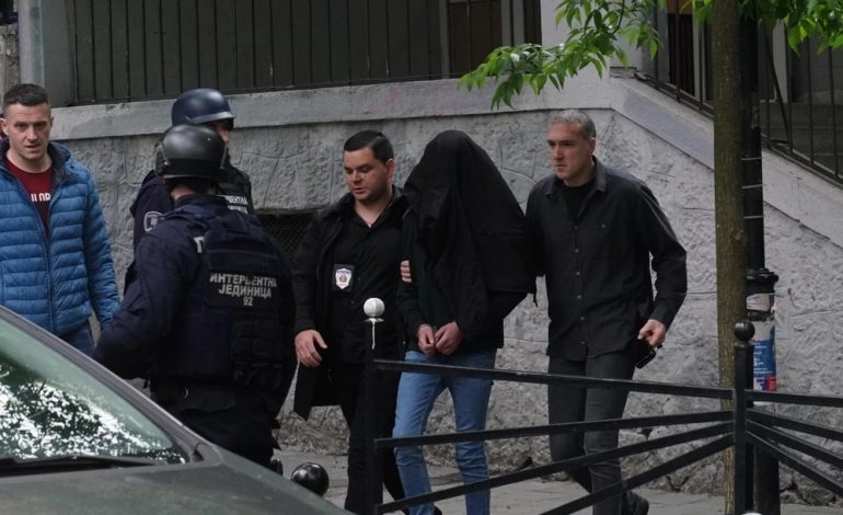 MASAKRA NË SHKOLLËN NË BEOGRAD/ Zbulohet motivi që çoi adoleshentin të vriste 8 nxënës dhe të plagoste disa të tjerë