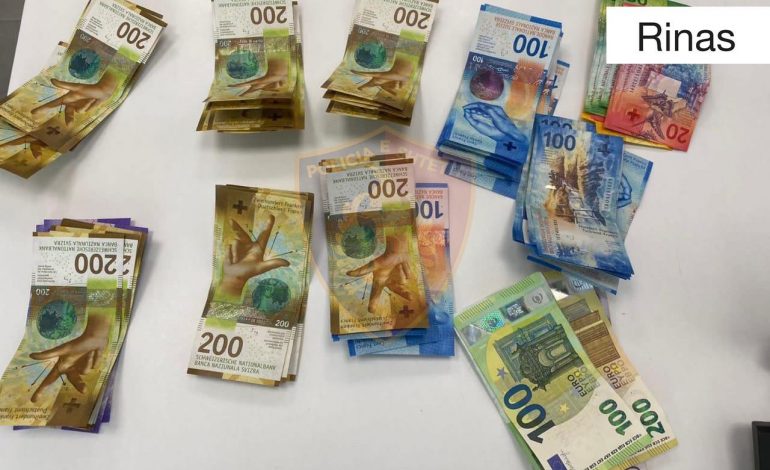 TENTOI TË KALONTE NGA SHQIPËRIA MBI 12 MIJË FRANGA TË PADEKLARUARA/ Arrestohet 30-vjeçari malazez