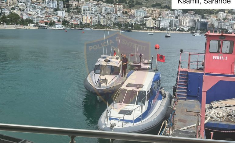 DETAJET/ Drejtuesi pa dokumentacion, bllokohet një tjetër skaf në plazhin e Ksamilit, i vendoset gjobë e majme