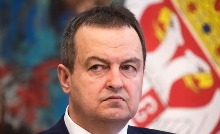 TENSIONET NË VERI/ Daçiç i prerë: Shqiptarët nuk mund të jenë kryetarë në komunat serbe