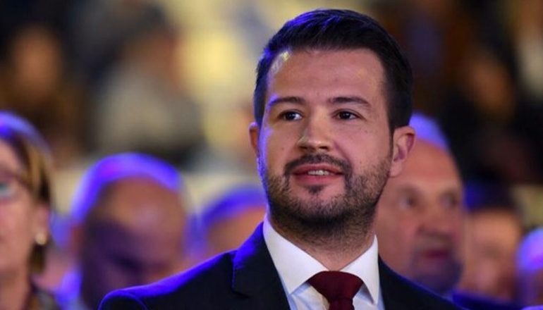 JAKOV MILATOVIÇ BETOHET SOT SI PRESIDENT NË MALIN E ZI/ Rreth 200 personalite marrin pjesë