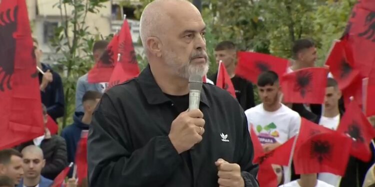 FLET NGA LUSHNJA/ Rama: Mos votoni maskën e faqes së zezë të damkosur nga SHBA! Pas 14 majit i keni duke…