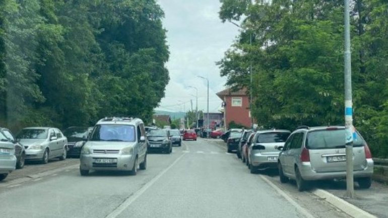 TENSIONET NË VERI TË KOSOVËS/ Tjetër sulm ndaj mediave kosovare