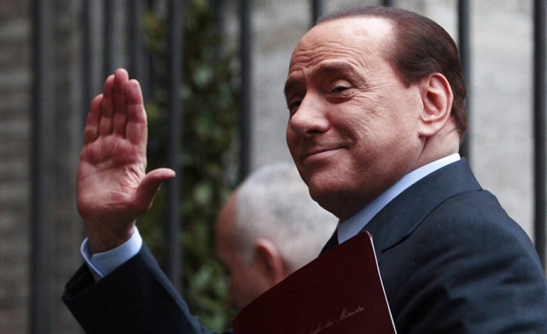 “PAMJE KLINIKE E QËNDRUESHME…”/ Ministri Tajani flet për gjendjen e Berlusconit: Mbetet lideri i Forza Italia