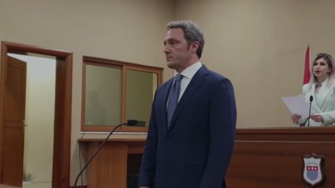 HUMBI BASHKINË E SHKODRËS/ Reagon Bardh Spahia: Çdo pushtet i dalë nga bota e krimit nuk jeton gjatë