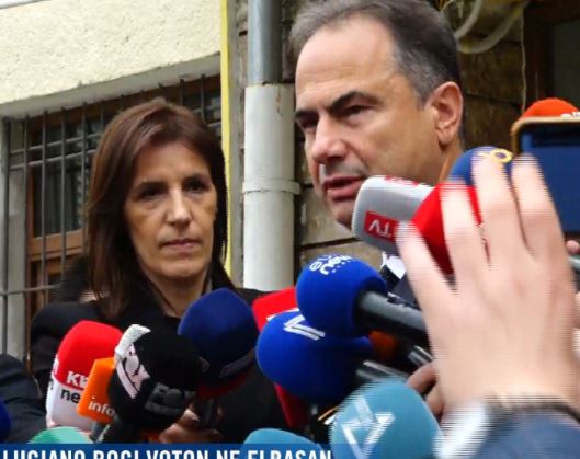 VOTON LUÇIANO BOÇI/ Mesazh zgjedhësve: Ka presione ndaj administratës, i siguroj se vota e tyre nuk lexohet