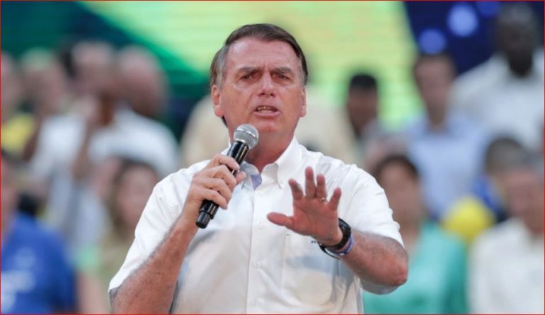 NËN HETIM PËR TË DHËNAT E COVID-19/ Forcat e policisë mësyjnë në banesën e ish-presidentit të Brazilit
