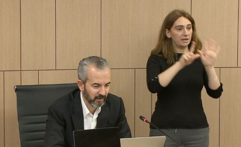 “14 DENONCIME…”/ Celibashi thirrje policisë: Largoni njerëzit e paautorizuar nga qendrat e votimit, në të kundërt…
