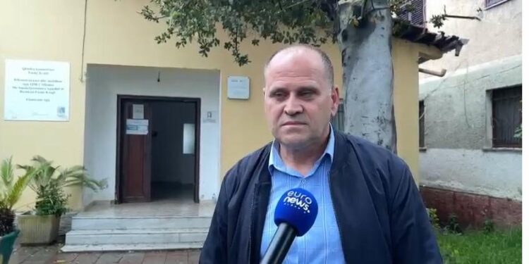 “MË MORËN ZVARRË 3 VETA”/ Flet komisioneri i dhunuar në Fushë-Krujë: I njoh personat që më dhunuan