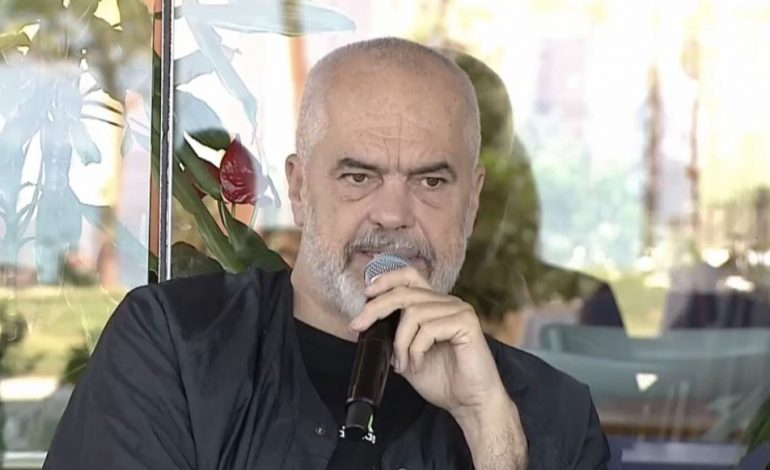 “UNIVERSITETI DUHET…”/ Rama me studentë shqiptarë dhe të huaj në Vlorë: Hapat e reformës në arsimin e lartë të vështira por sistematike