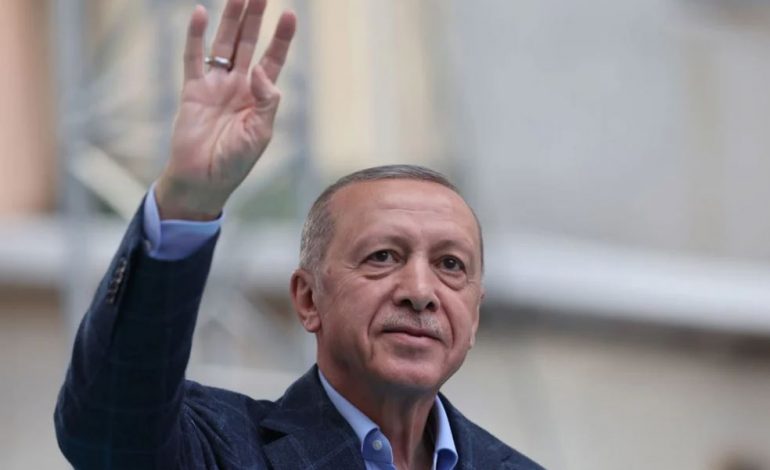 PËRBALLJA E DYTË MES ERDOGAN DHE KILIÇDAROGLU/ Lideri turk thirrje qytetarëve: Të vulosim fitoren më 28 maj