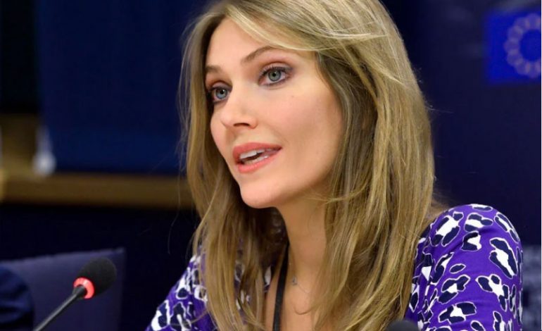 SKANDALI KATAR-GATE/ Eurodeputetja greke Eva Kaili kërkon të rikthehet si deputete në PE