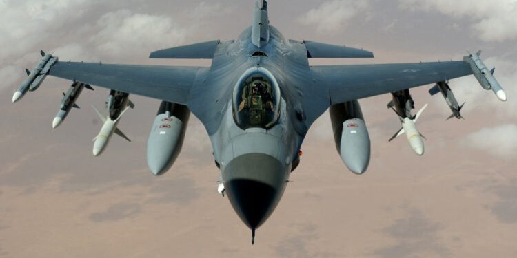 AKUZON AMERIKEN/ Rusia: Dy avionë të Forcave Ajrore të SHBA-së u hodhën në Detin Baltik