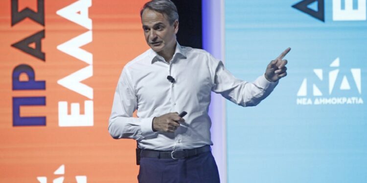 DITA E FUNDIT E FUSHATËS/ Mitsotakis kërkon votat me moton e Ramës: Do të shkojmë përpara apo prapa?