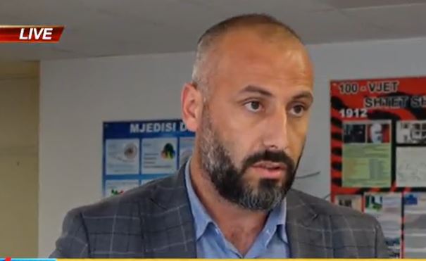 NDODH NË KAMËZ/ Një person voton për 3 veta, komisionari i “BF”: Administrata shoqëron qytetarët…